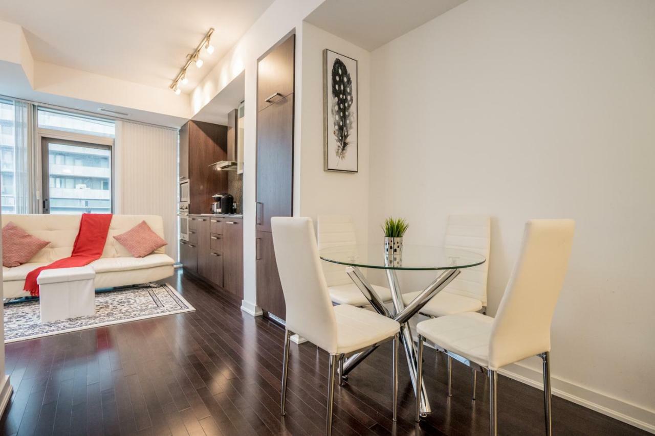 Aaira Suites 토론토 외부 사진