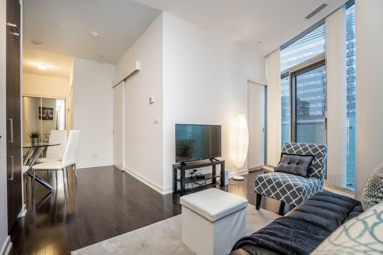Aaira Suites 토론토 외부 사진