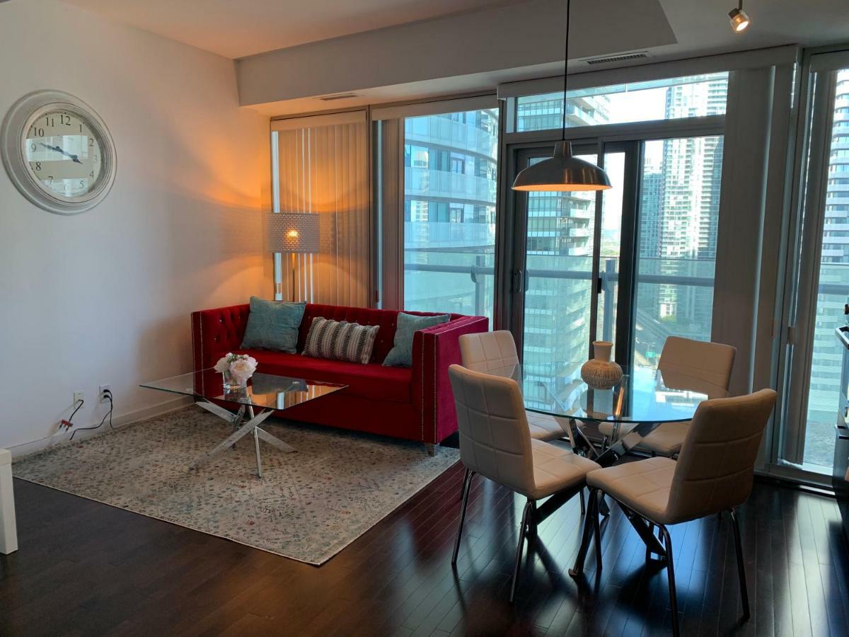 Aaira Suites 토론토 외부 사진