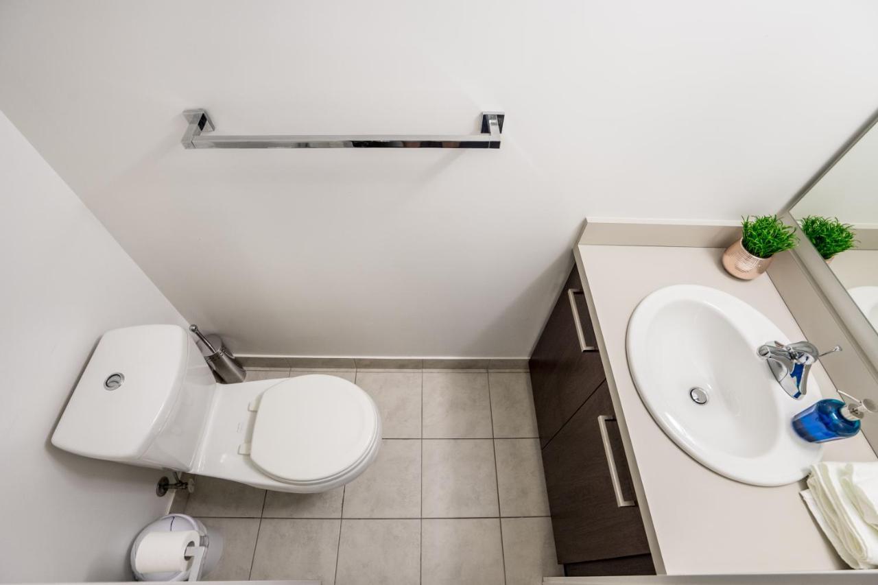 Aaira Suites 토론토 외부 사진